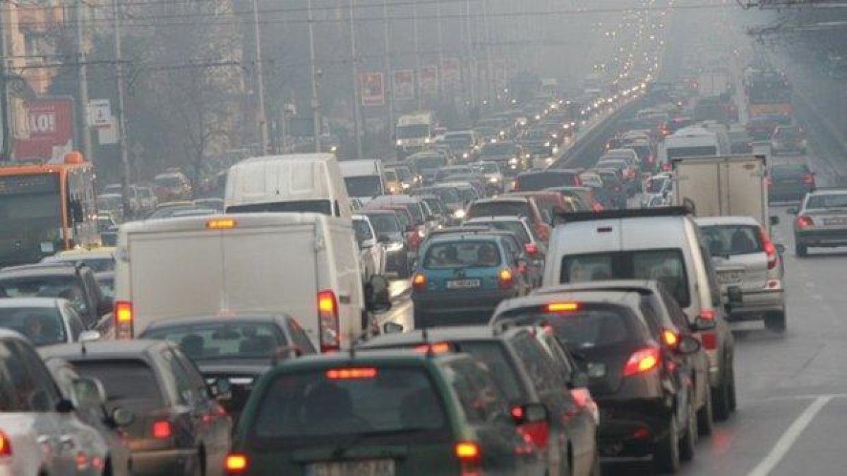 Столичният кмет предлага безплатен транспорт в София при замърсен въздух