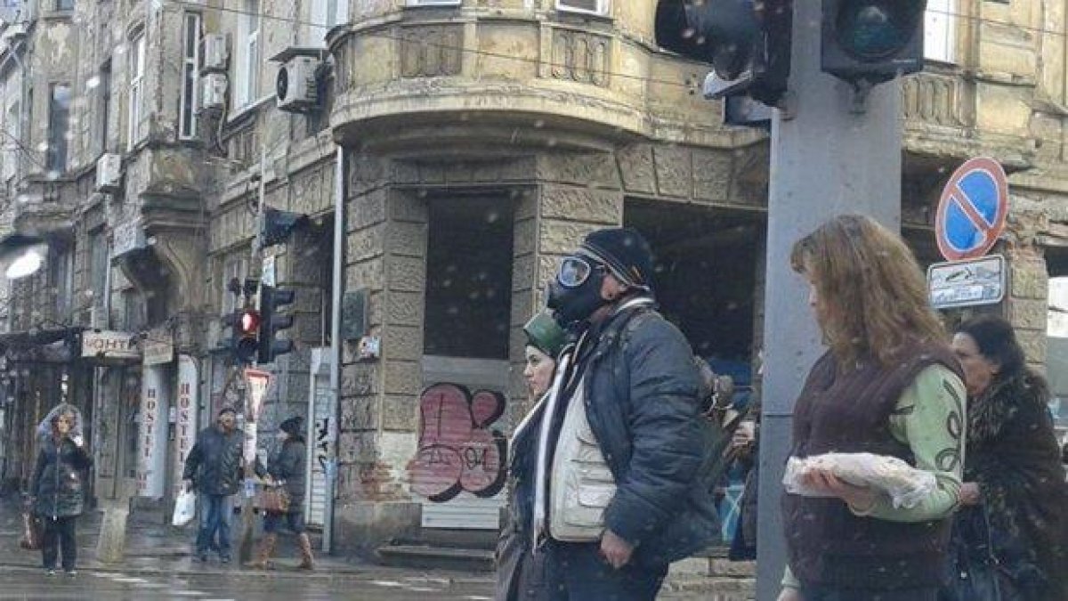 В борбата с мръсния въздух в София: КАТ вече проверява за коли без катализатори