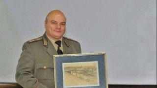 Полковник от Сухопътните войски стана шеф във Филхармонията
