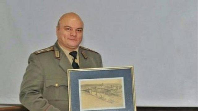 Полковник от Сухопътните войски стана шеф във Филхармонията