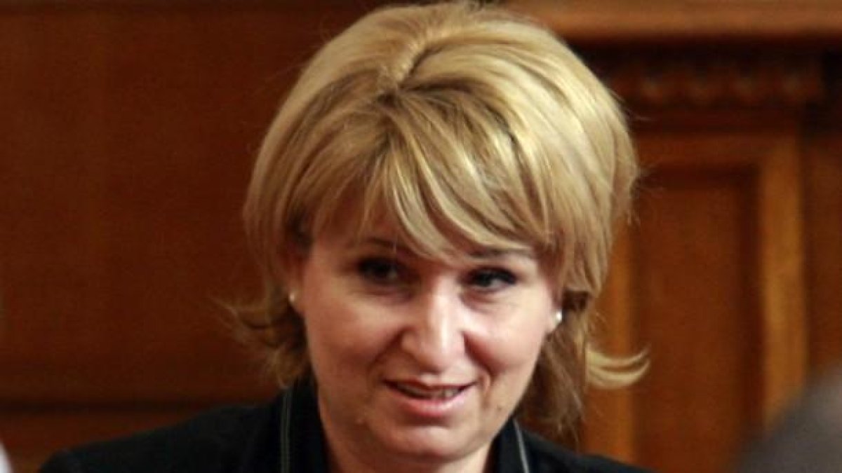 Депутатката, която стана известна с "Ви ай ай" ще разследва НДК