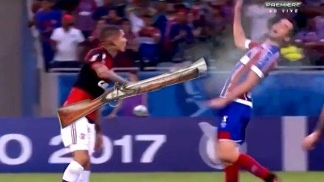 Нелепи пропуски и театрално симулиране на футболния терен