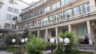 Баща преби лекарка в "Шейново"
