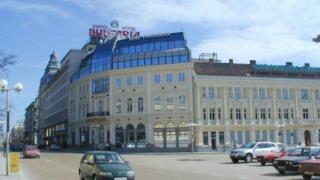 Собственикът на "Гранд хотел България" в центъра на София иска да го надстрои