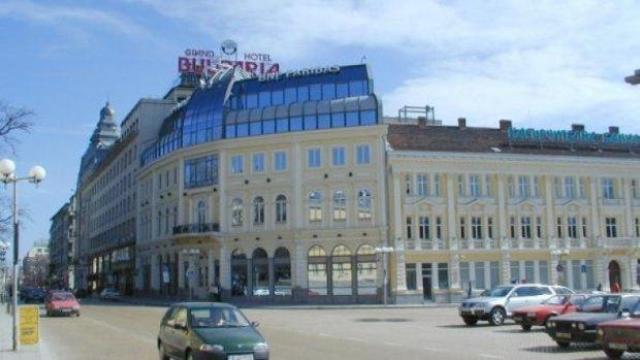 Собственикът на "Гранд хотел България" в центъра на София иска да го надстрои