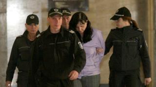 Обвиниха акушерката Емилия Ковачева в опит за убийство, записът на побоя над Никол е автентичен