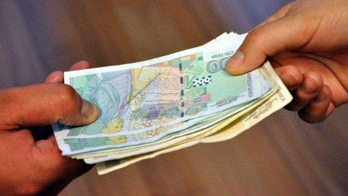 Половината българи знаят, че ги лъжат