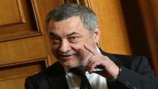 Валери Симеонов: Ще се отива на съд с медиите, започва войната на таралежите
