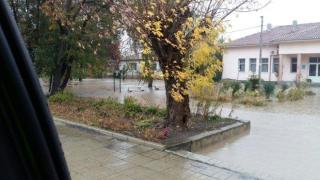 Обявиха ден за траур в Камено, откъдето са три от жертвите на наводненията в бургаско (видео)
