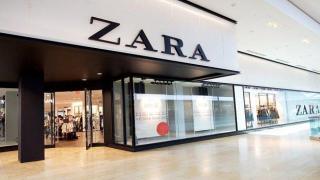 Клиенти на Zara откриват молби за помощ в новите си дрехи