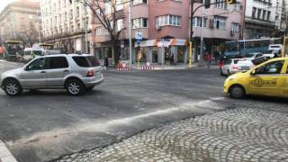На столичния бул. "Дондуков" направиха ремонт на ремонта, резултатът е потресаващ (видео)