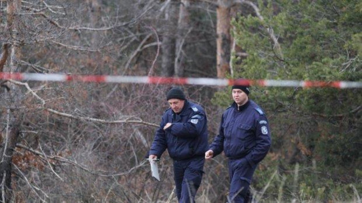 Полицаите за малко изпуснали заподозрения за убийствата в Нови Искър