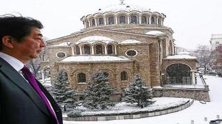 Японският премиер Шиндзо Абе показа снимка от снежна София