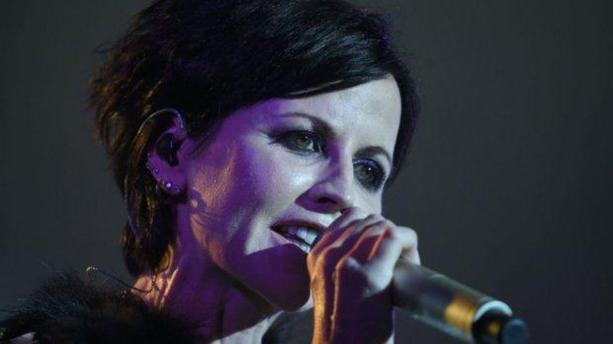 Вокалистката на The Cranberries Долорес О'Риърдън почина на 46 години