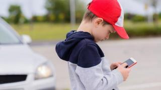 Експерти призоваха Фейсбук да изтегли Мessenger Kids, било вредно за децата