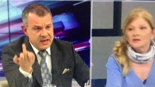 Защо Кошлуков показва среден пръст в ефир?