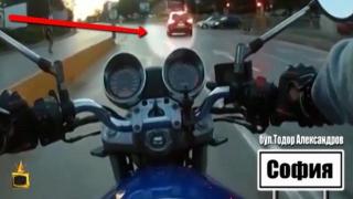 Моторист засне нагло поведение на пътя от водач на джип