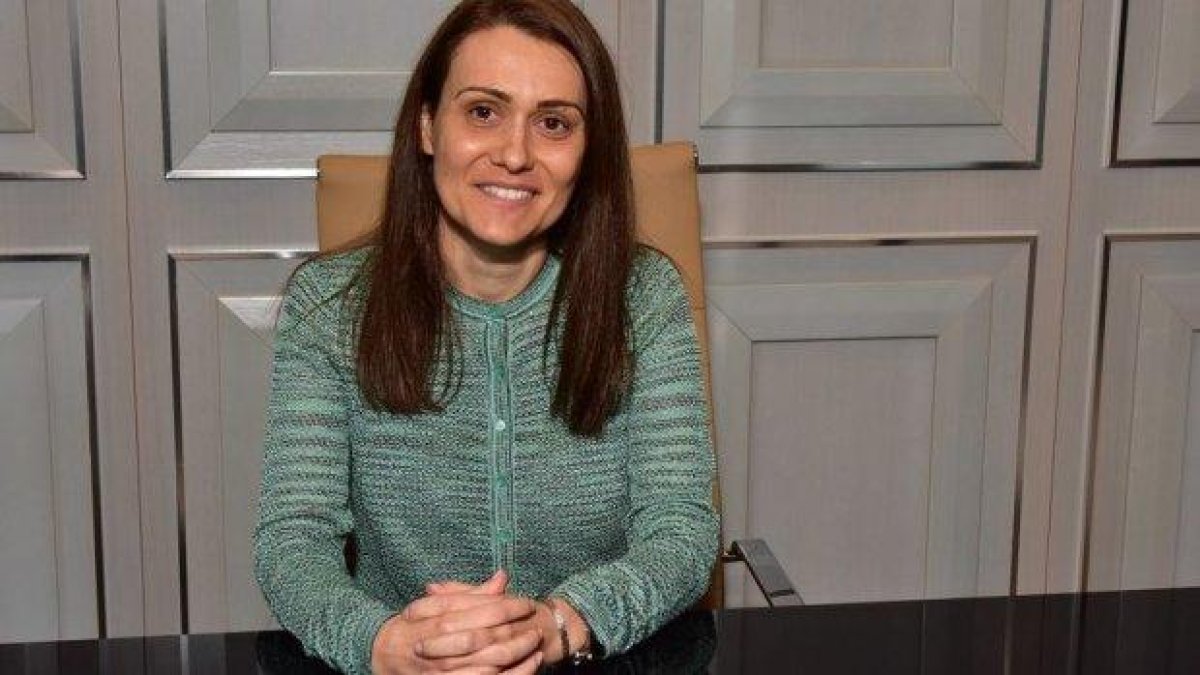 Ще бъде ли изтеглена Гинка Върбакова от сделката с ЧЕЗ?