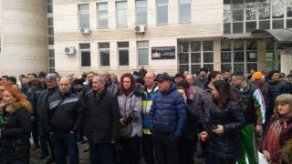 Десетки поискаха свобода за лекаря, убил крадец в Пловдив