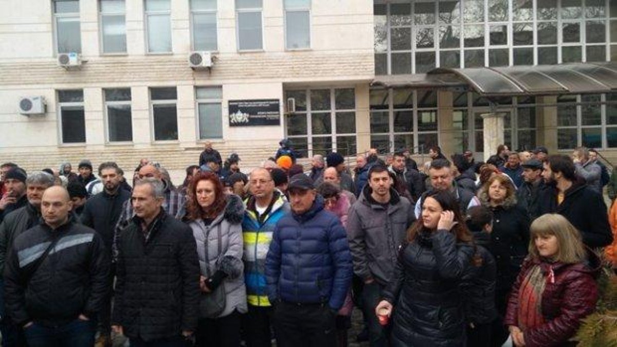 Десетки поискаха свобода за лекаря, убил крадец в Пловдив