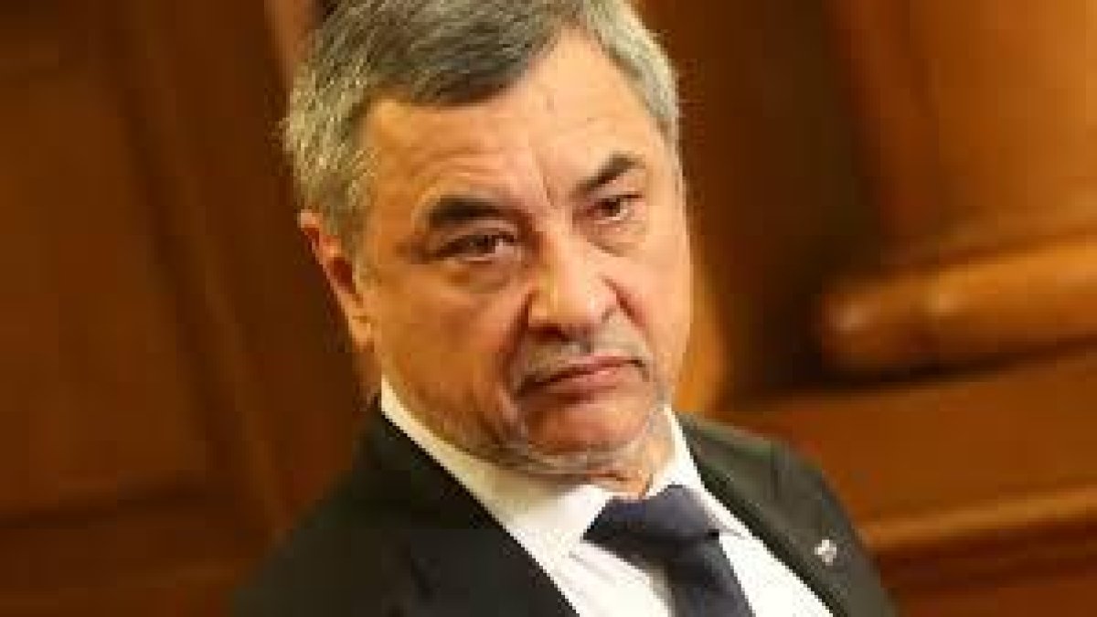 Валери Симеонов: Цялостното изкупуване на ЧЕЗ от държавата е връщане към болшевизма