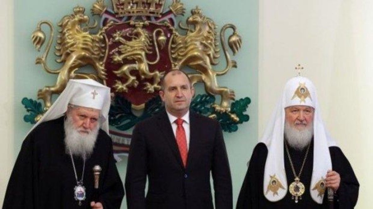 Валери Симеонов за руския патриарх Кирил: "Цигарен митрополит" и "второразрядно ченге"