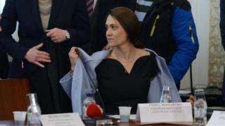 Какво ще стане ако Гинка Върбакова не успее да плати за активите на ЧЕЗ