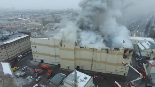 53 жертви и десетки ранени след пожар в мол в Русия (видео)