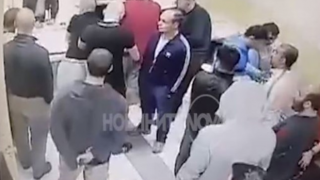 Вижте как Пелов и Колев бягат от Софийския затвор през стаята за пратки