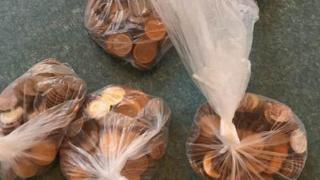 Работодател във Враца изплаща обезщетение в жълти стотинки