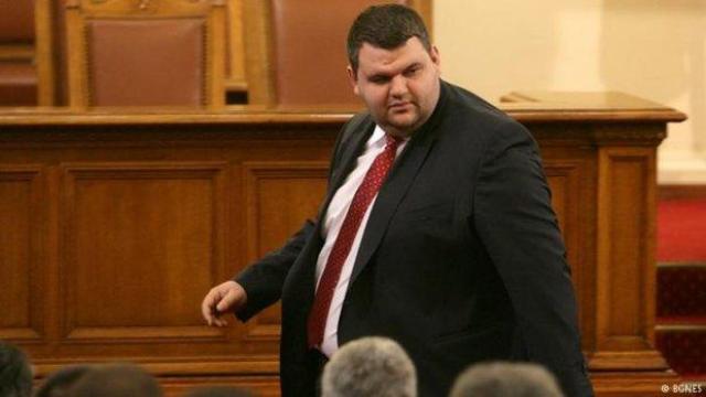 Нека спрем да се залъгваме: ето кой управлява България!