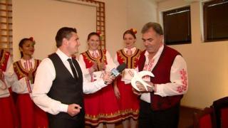 Как реагира чичо Тасе, когато му връчихме "Бяла лястовица"?