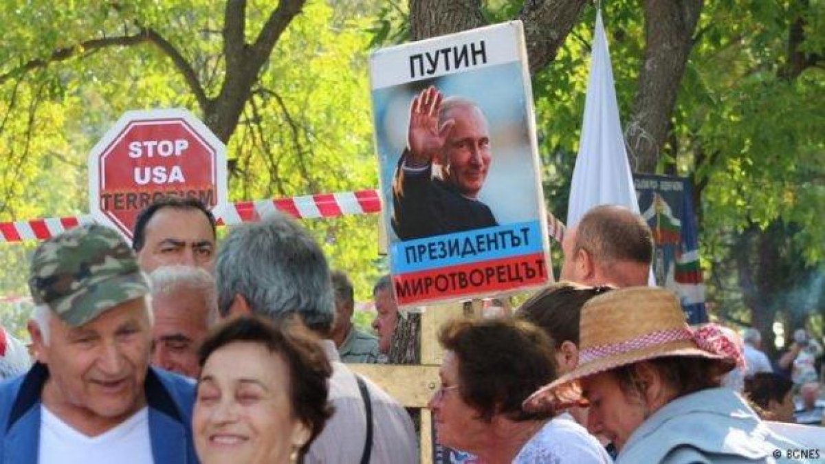 "Дер Щандарт": Русия никога не е изпускала България