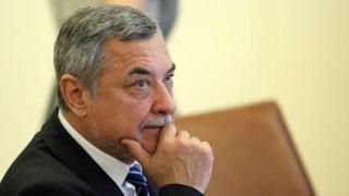 Валери Симеонов се готви да събаря незаконни заведения по морето