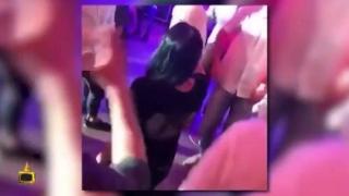 Софи Маринова забавлява баскетболистите на Левски Лукойл след победа