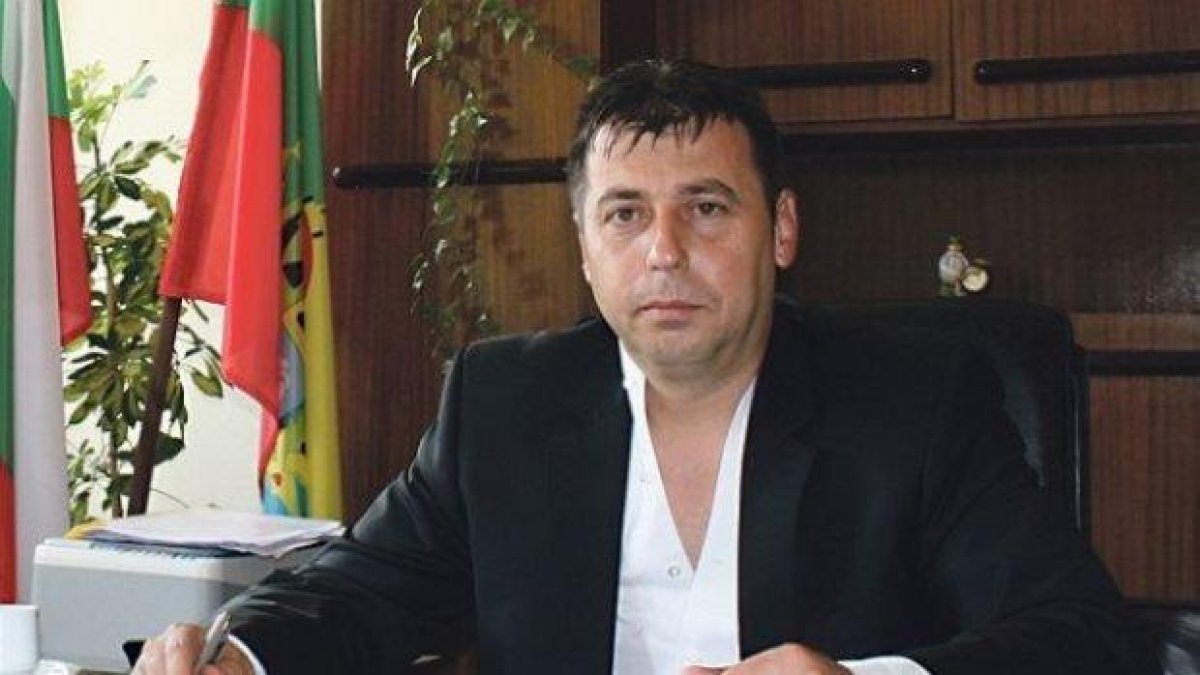 Кметът на Трън блъснал случайно детето с джипа си