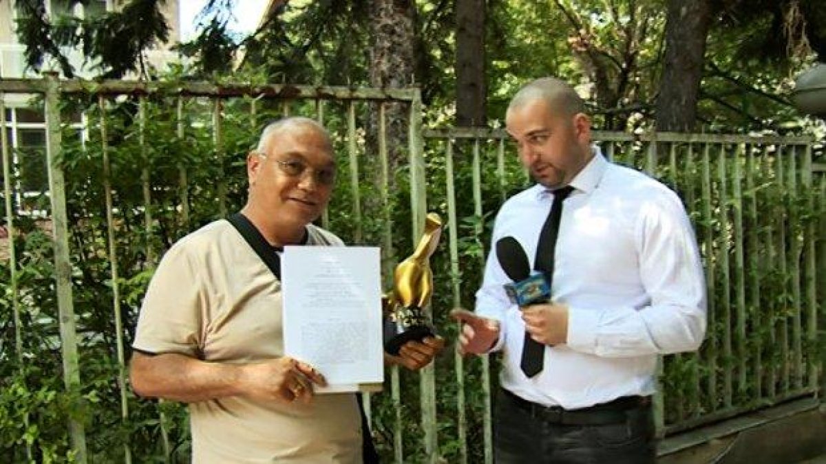 Боби Ваклинов връчи трети „Златен скункс” на Владимир Кузов