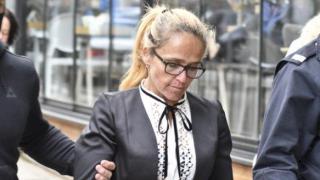Бившият кмет на Младост Десислава Иванчева ще съди България в Страсбург