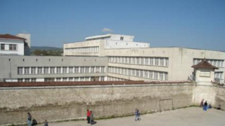 Затворник избяга от затвора в Ловеч