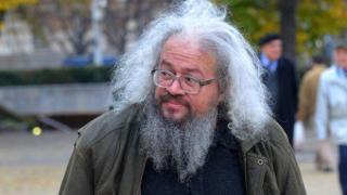 Николай Колев-Босия гладува 12-и ден срещу купуването на шофьорски книжки