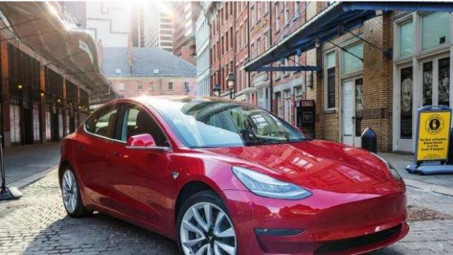 Новият електромобил на Tesla – „ток и жица“ или „късо съединение“?