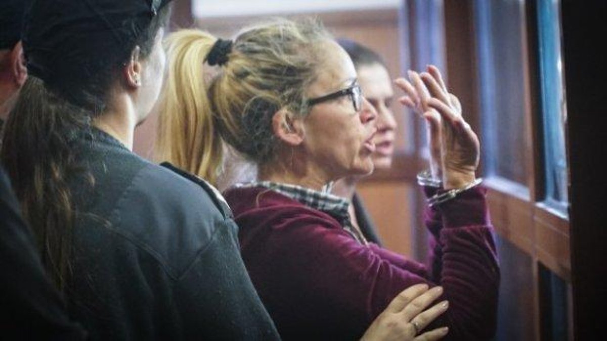 Апелативният спецсъд остави Десислава Иванчева в ареста