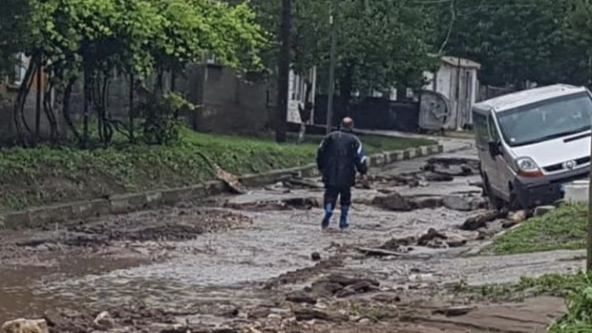 Приливна вълна от Оряхово и Кнежа наводнила Мизия
