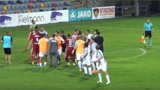Меле на терена след успеха на ЦСКА срещу ФК Рига (видео)