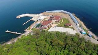 Гард на НСО бе намерен мъртъв край морския сарай на Доган