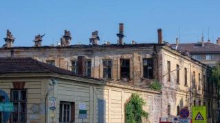 Стана ясно от къде е тръгнал пожарът в Царските конюшни