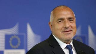 Премиерът се закани да махне шефката на Търговския регистър
