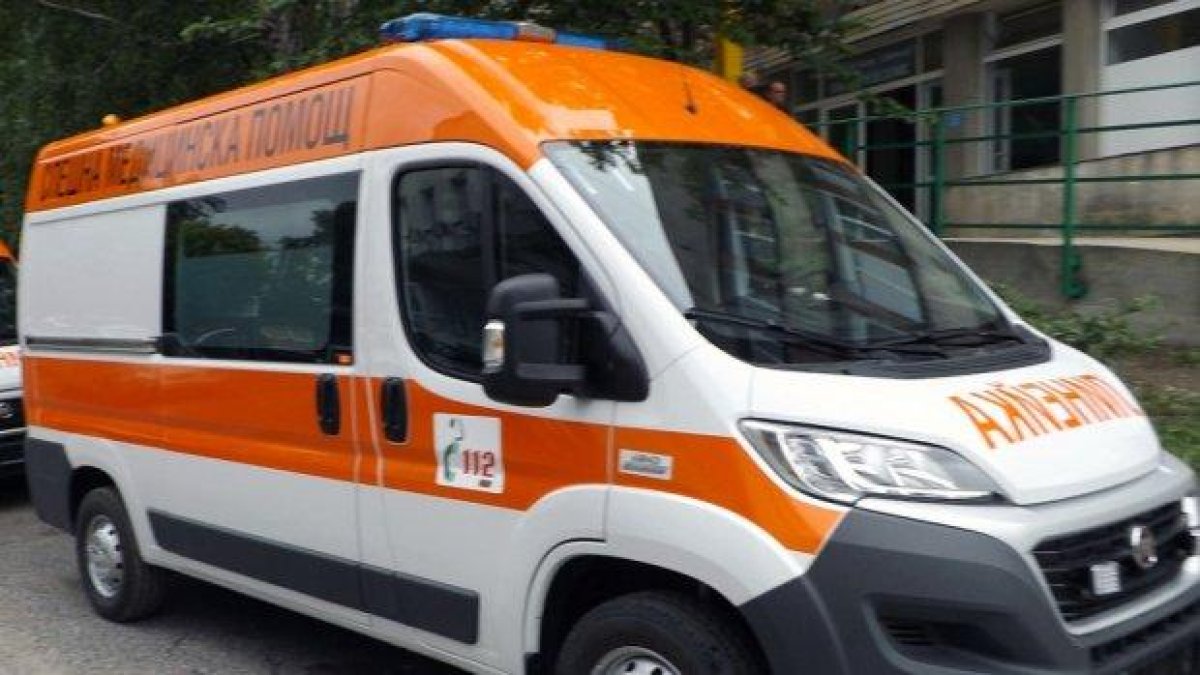 Детенце на две години почина заключено в автомобил в Сливен