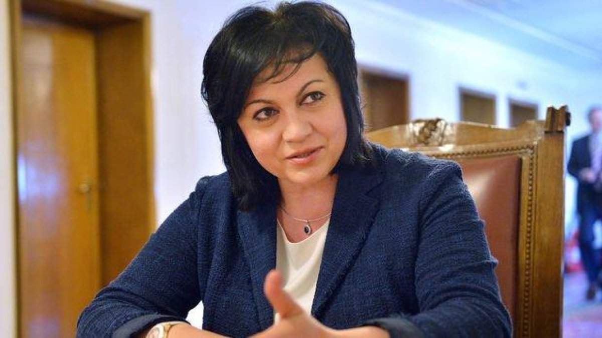 БСП напуска парламента: Народе, идваме, обяви Нинова