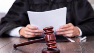 Баща и син, паднали в пропаст, съдят община Доспат за 220 000 лв.